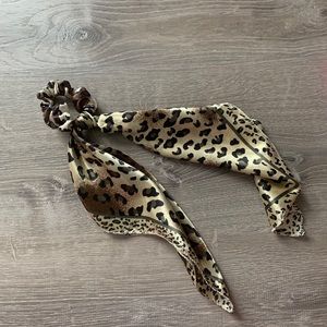 scarf scrunchie
